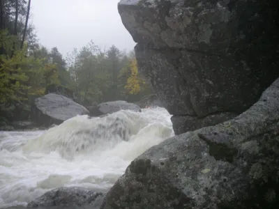 Le deuxième S (sortie à droite obligatoire) qui suit immédiatement le précédent, attention aux coincements!